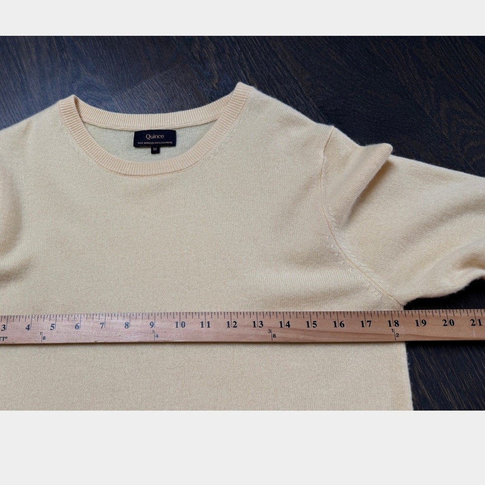 Quince Crewneck Sweater 100% Mongolian Cashmere Pale Yellow Size M Minimalist - Picture 3 of 6